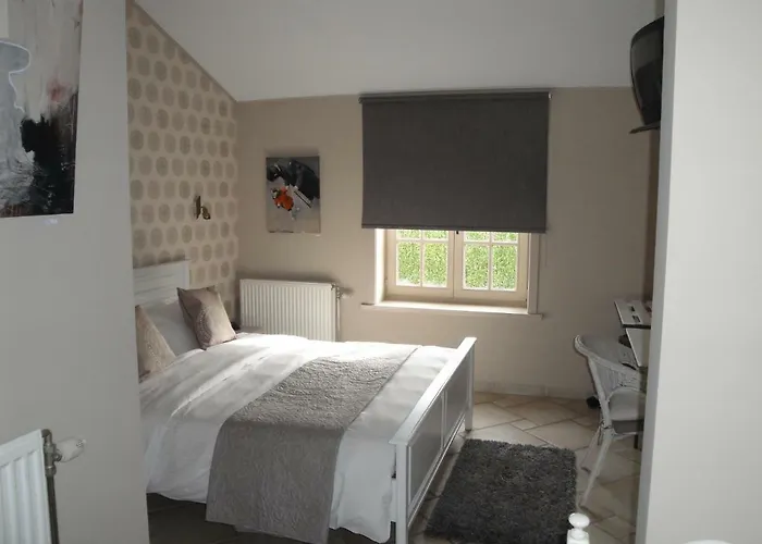 De Polderhoeve לינה וארוחת בוקר 3*